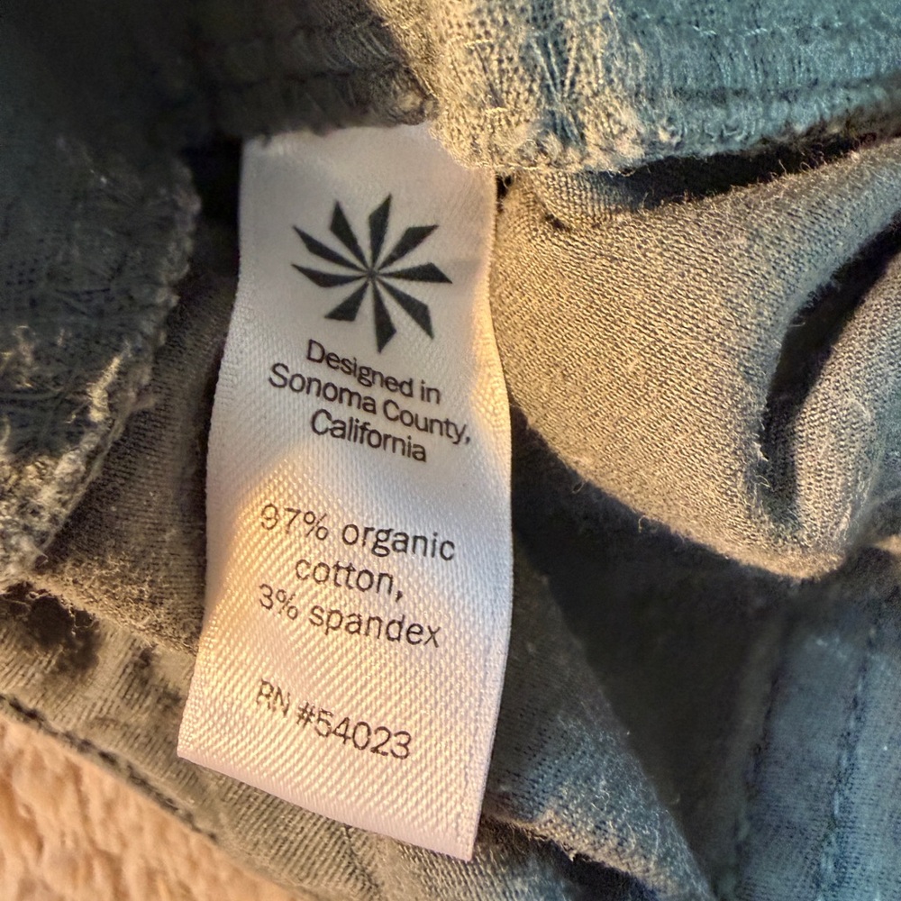 Athleta Olive Green Organic Cotton Utility Shorts Size 8 - Picture 12 of 12